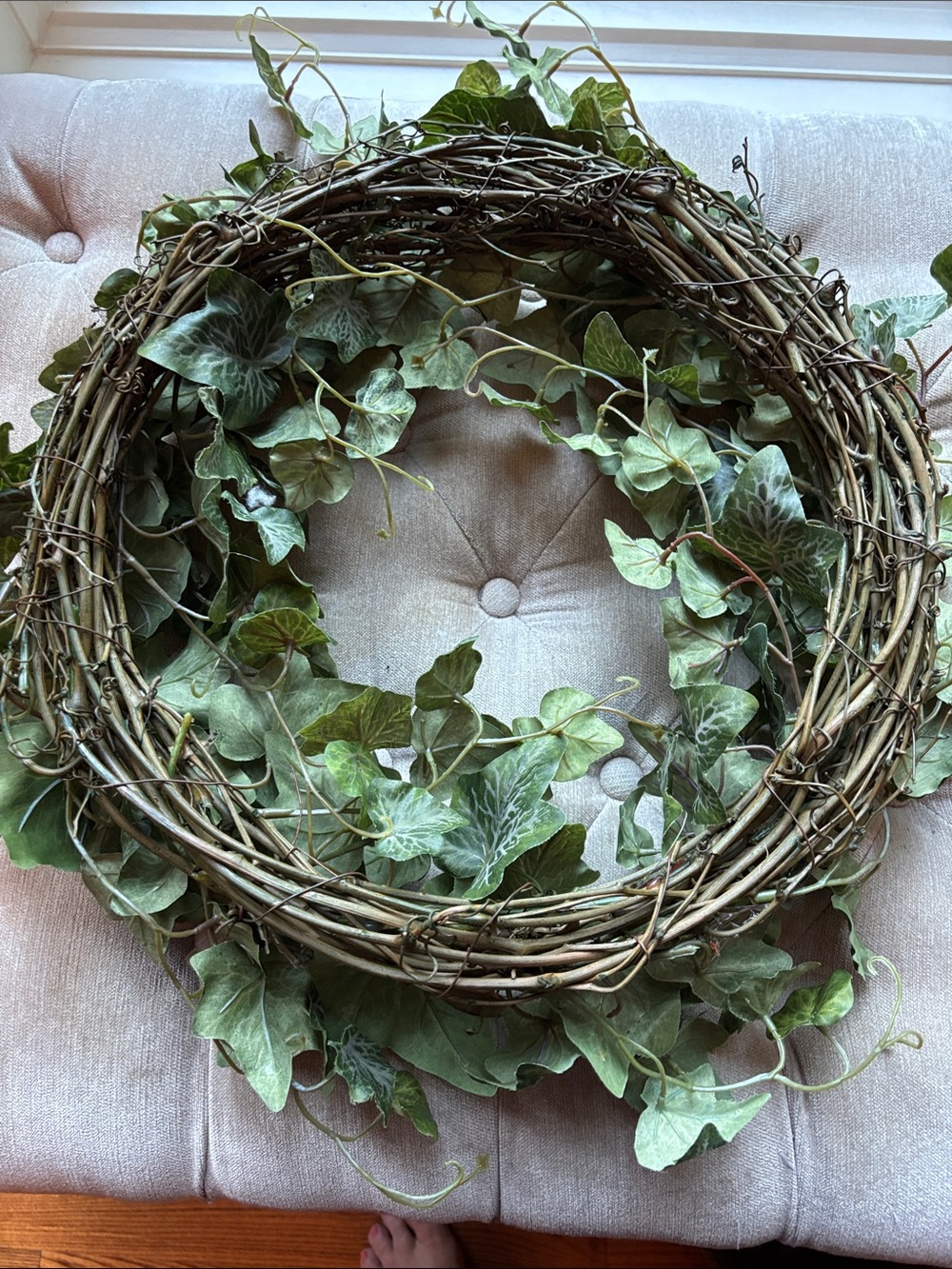 Silk grape ivy wreaths - Picture 4 of 7